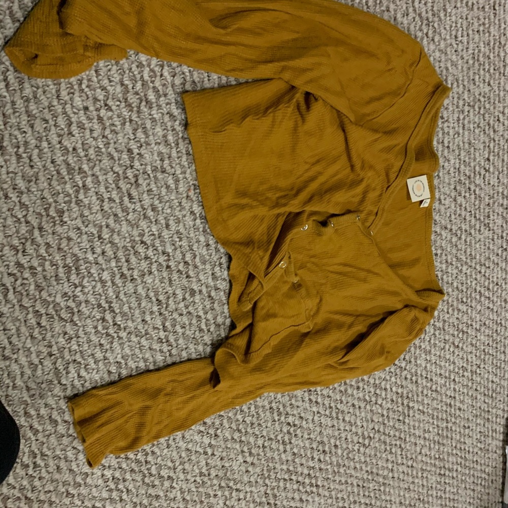 Yellow shirt